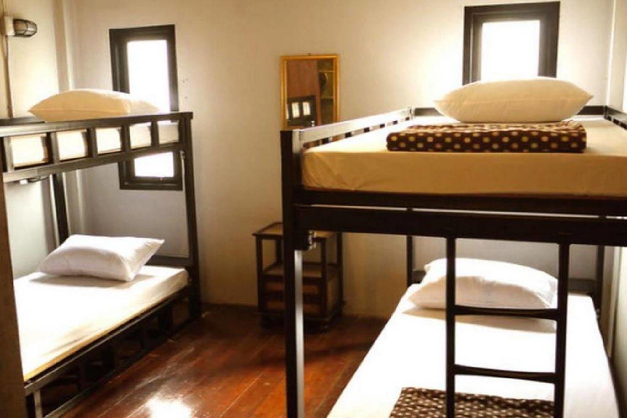 Bed Bangkok Hostel Exteriör bild